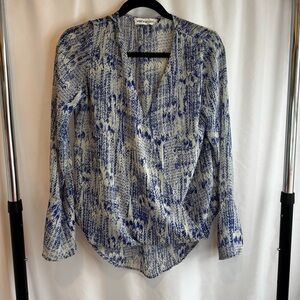 Artsy Abstract Print Blouse Blue White Veronica M Drapey Top M Cool Girl Chic
